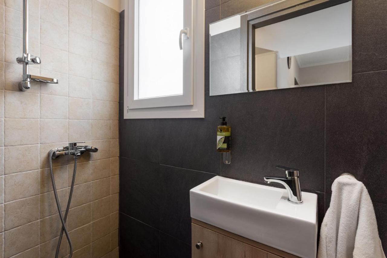 Homely Apartments By Athens Stay ภายนอก รูปภาพ